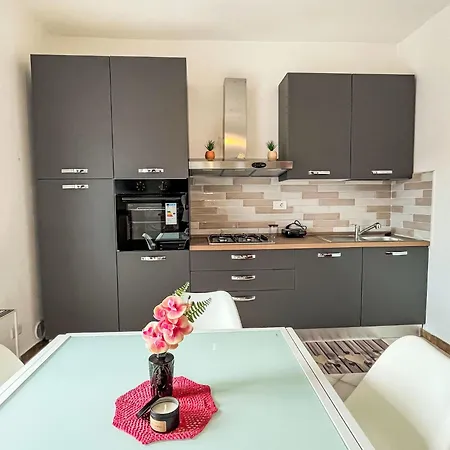 דירה Tra Mare E Collina-1 By Interhome *