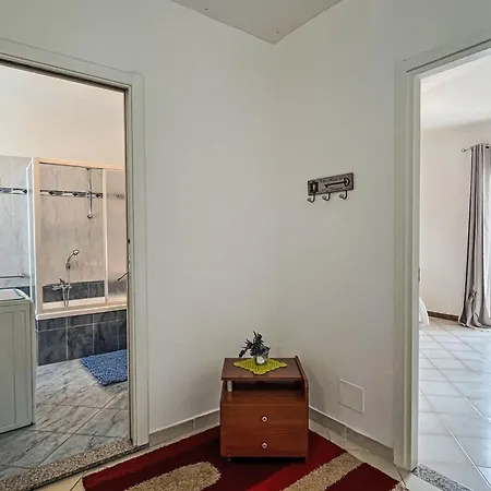 Tra Mare E Collina-1 By Interhome 公寓