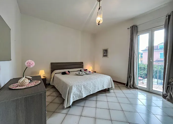 Tra Mare E Collina-1 By Interhome Lägenhet Imperia